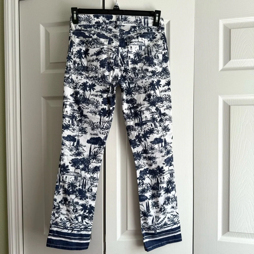 Tory Burch Tropical Toile Print Straight Leg Crop Jeans